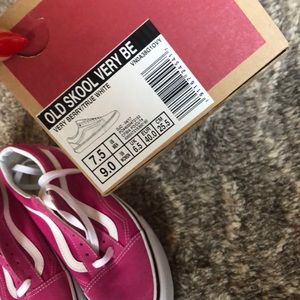 vans old skool very berry